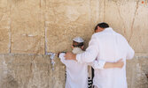 wailing-wall-praying.jpg